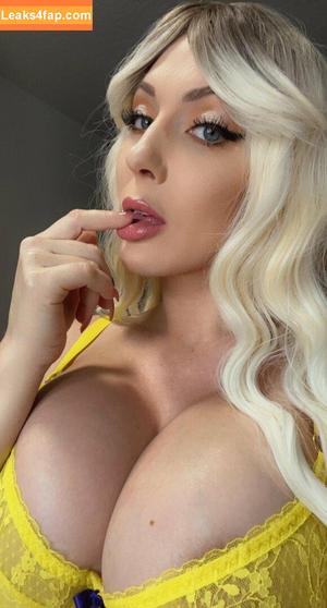 Kristen Hughey photo #0303