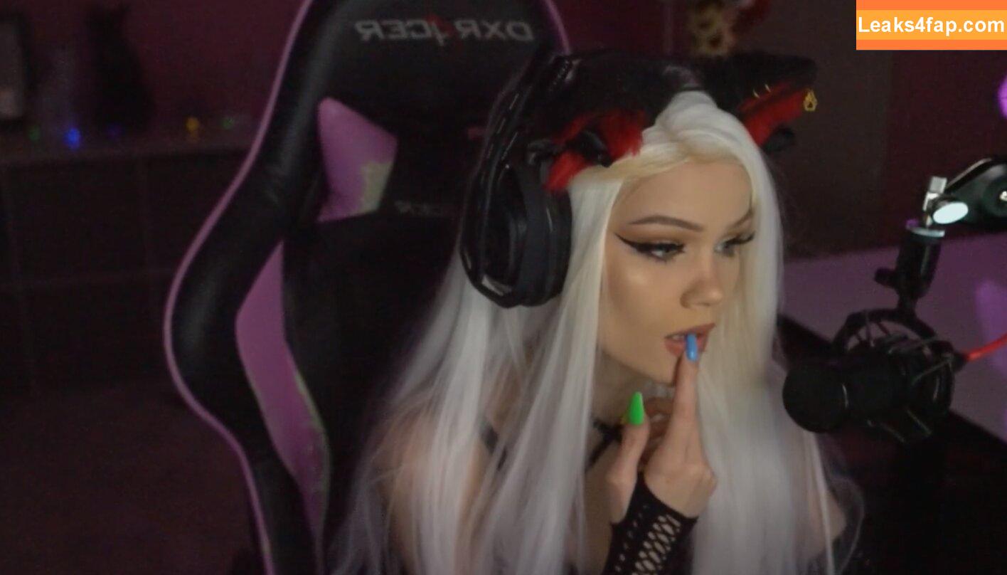 Kylee Carter / justfoxii / kyleecarterrr leaked photo photo #0123