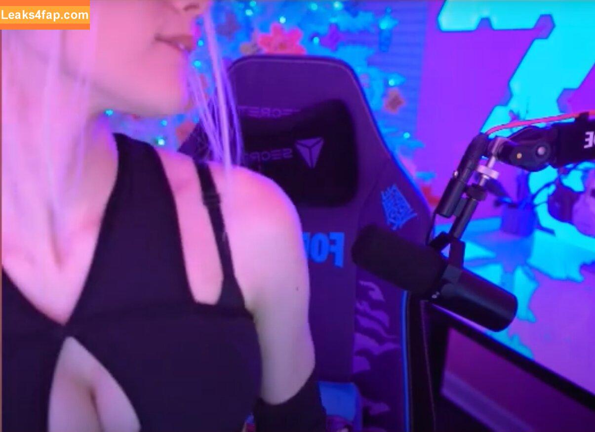Kylee Carter / justfoxii / kyleecarterrr leaked photo photo #0128