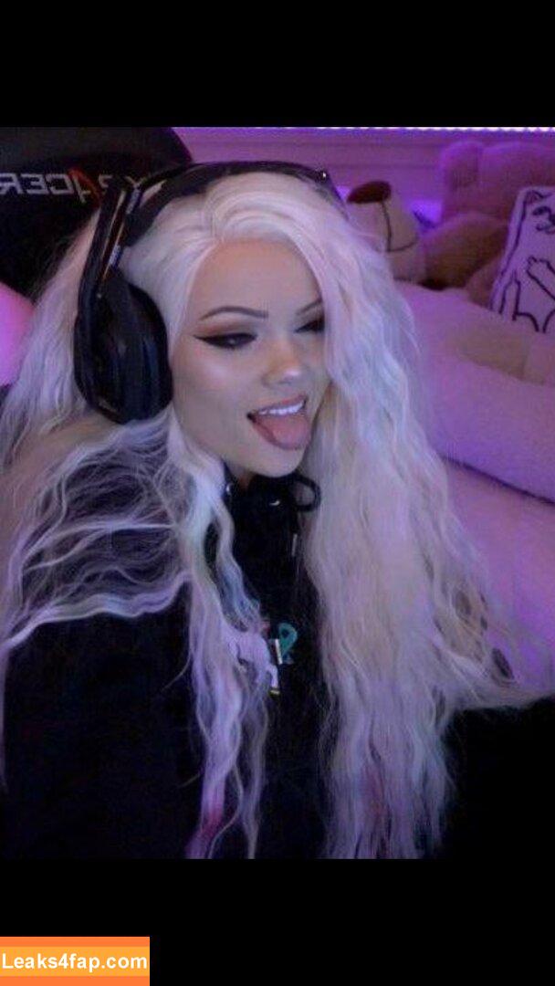 Kylee Carter / justfoxii / kyleecarterrr leaked photo photo #0157