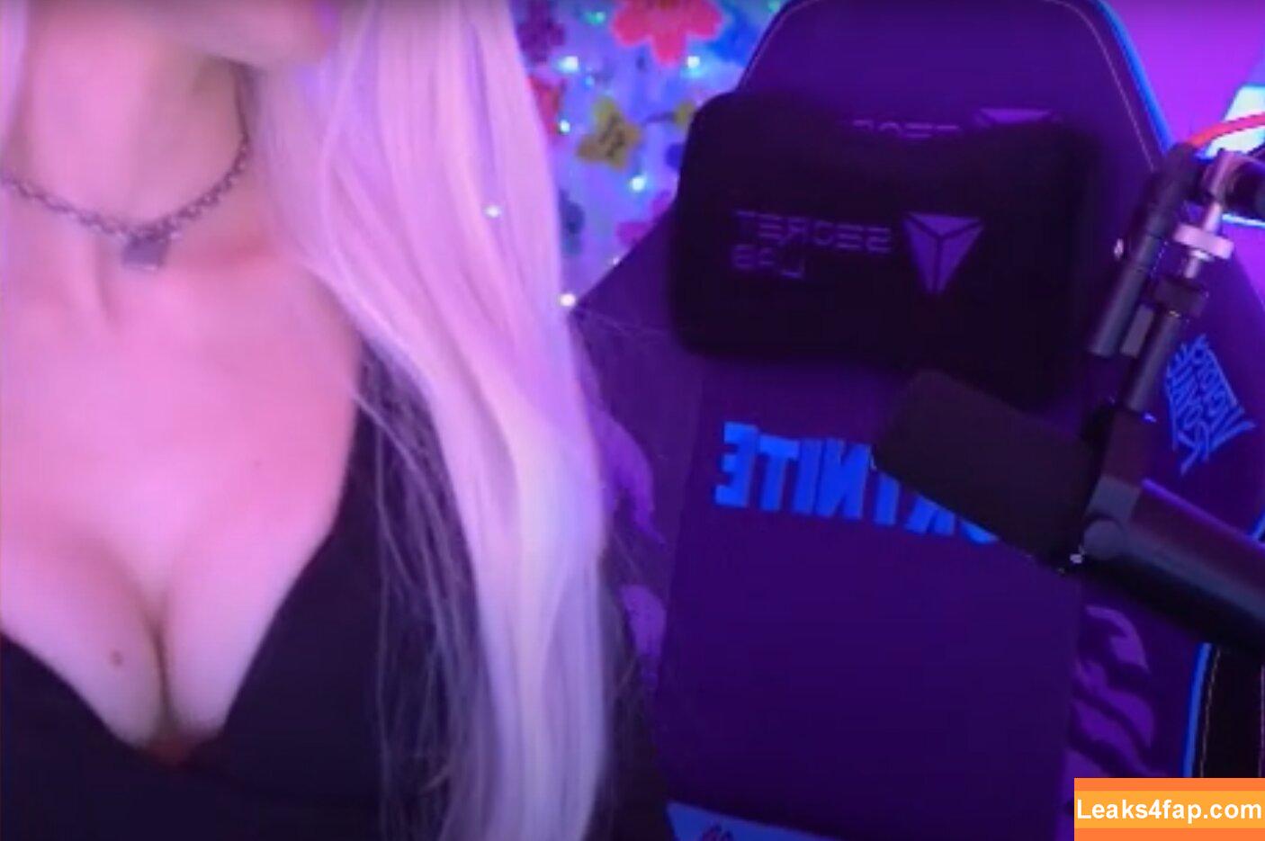 Kylee Carter / justfoxii / kyleecarterrr leaked photo photo #0185