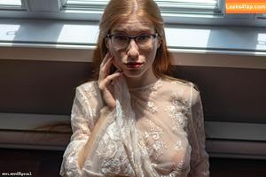 Lacey Bloom photo #0316