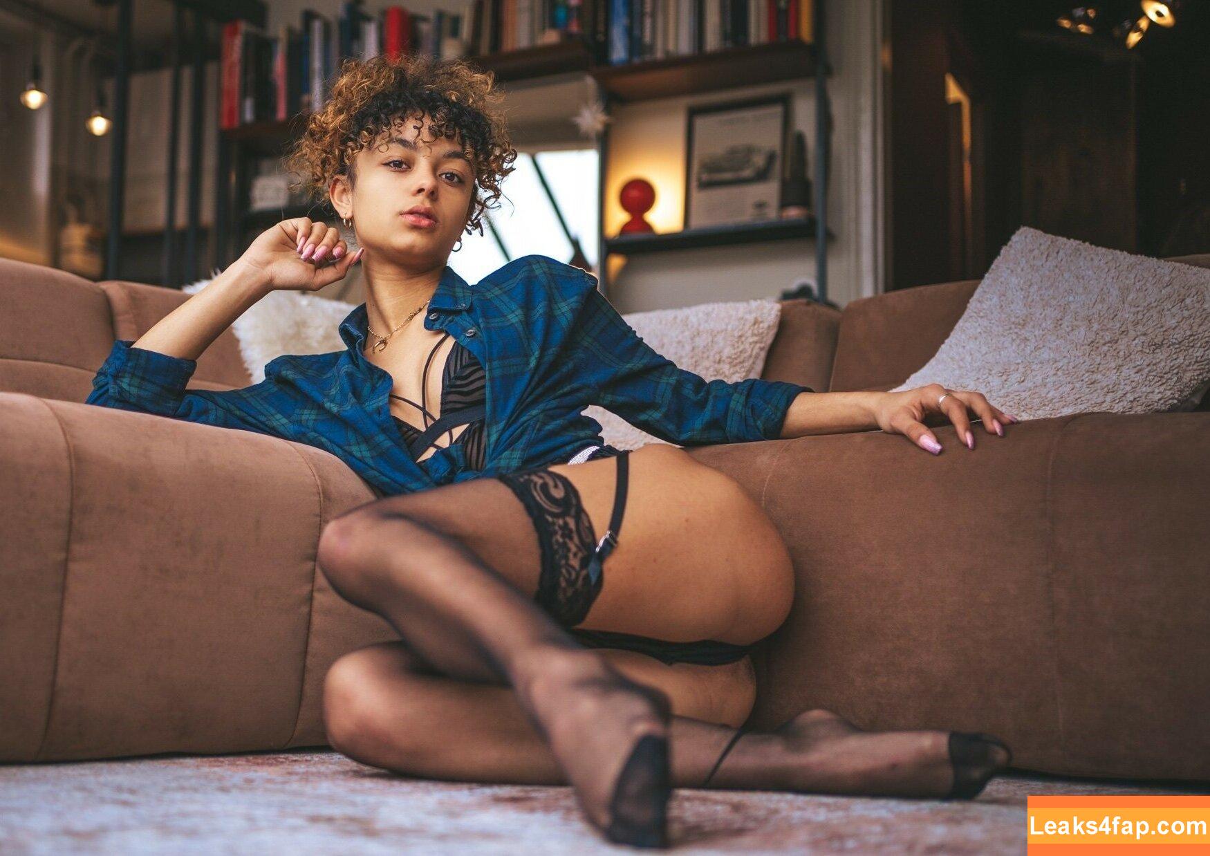 lalymdl / lalymodel слитое фото фото #0014