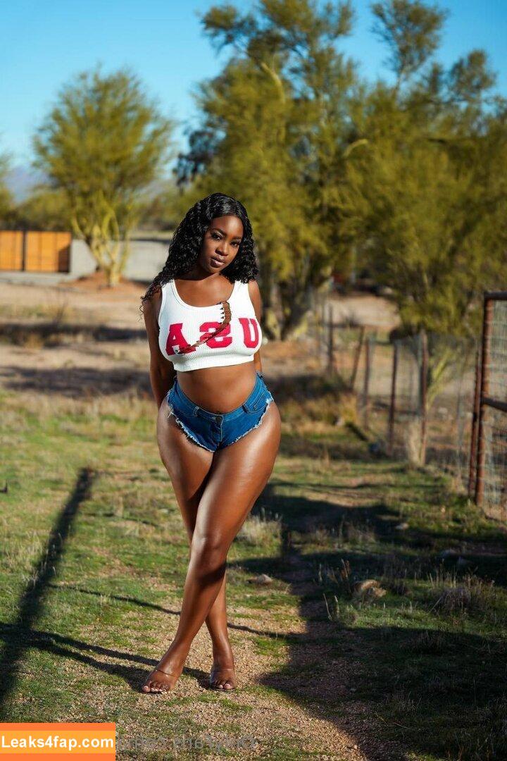 larissa.siilva / larissasilva_xo leaked photo photo #0008