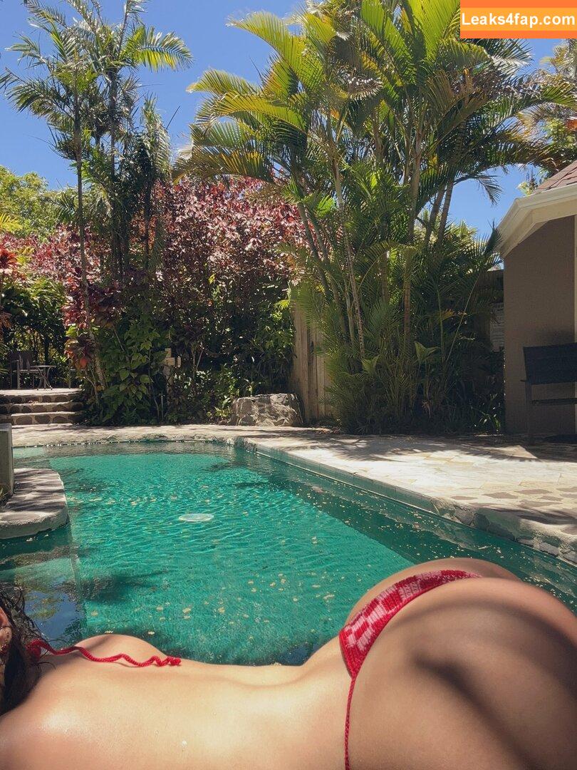 LaSirena / lasirena69 leaked photo photo #0196