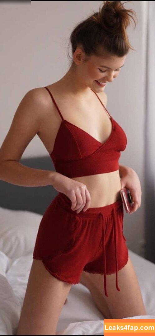 Laura Offermann / laura.o2003 leaked photo photo #0002