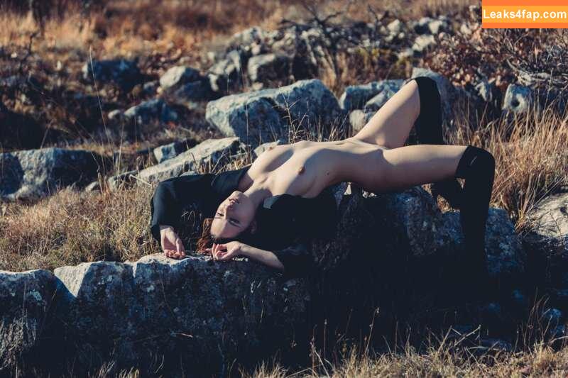 Laure Surlerivage / Lauresurlerivage / laure.surlerivage2 слитое фото фото #0089