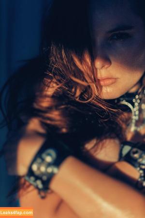 Laure Surlerivage фото #0031