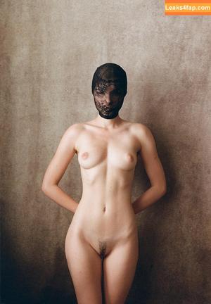 Laure Surlerivage photo #0216