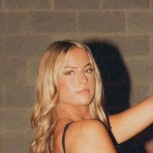 Lauren Bauer photo #0021