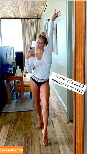 Lauren Compton photo #0070