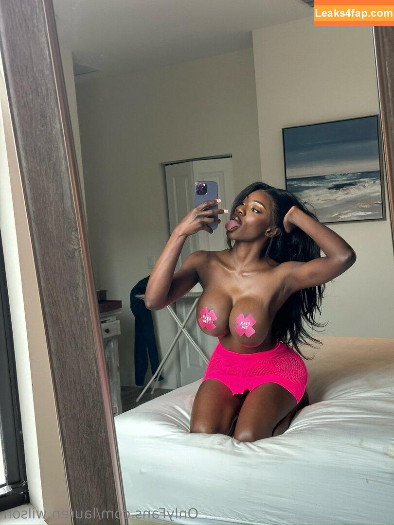 lauren.wilson /  leaked photo photo #0002
