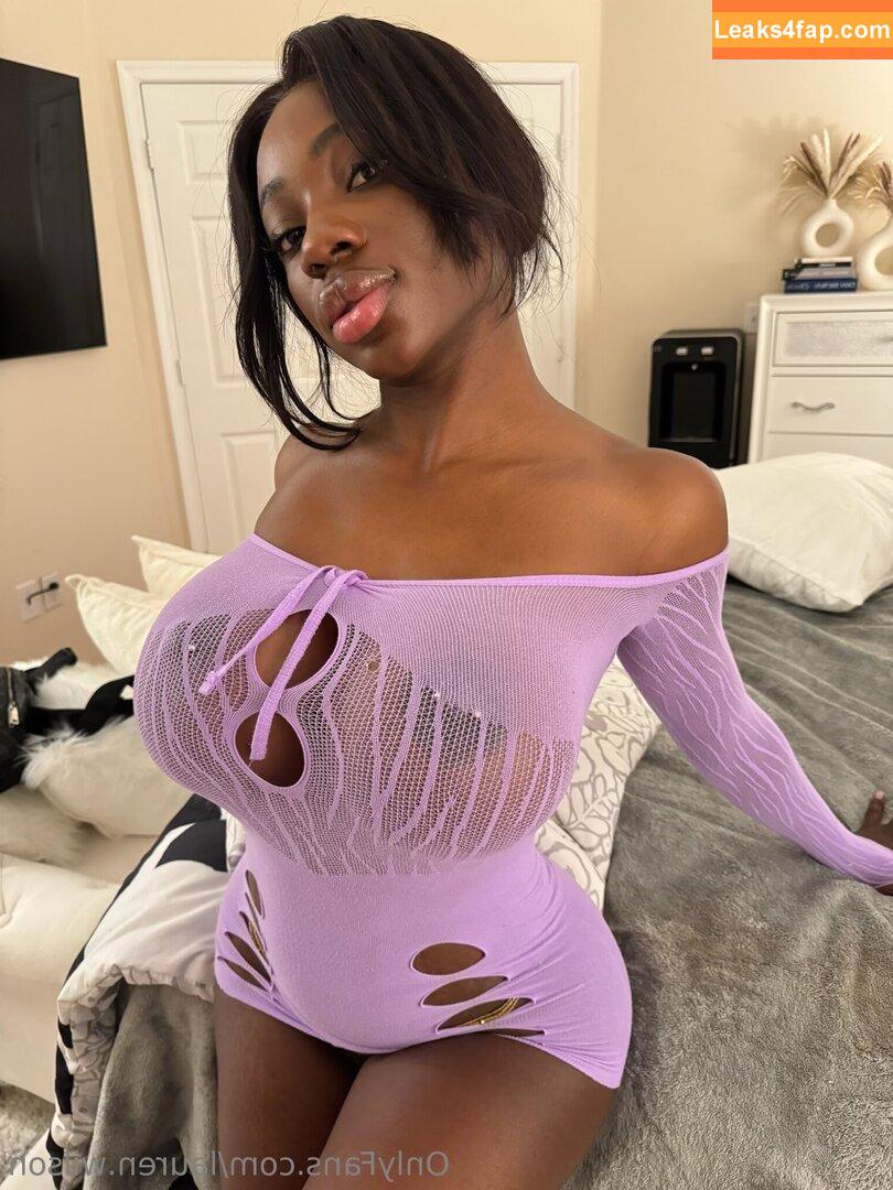 lauren.wilson /  leaked photo photo #0005
