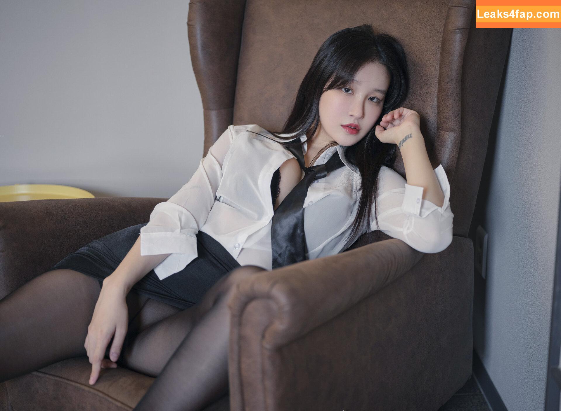 Lee Seol 이설 / bigtittygothegg / leesnowww_ слитое фото фото #0015