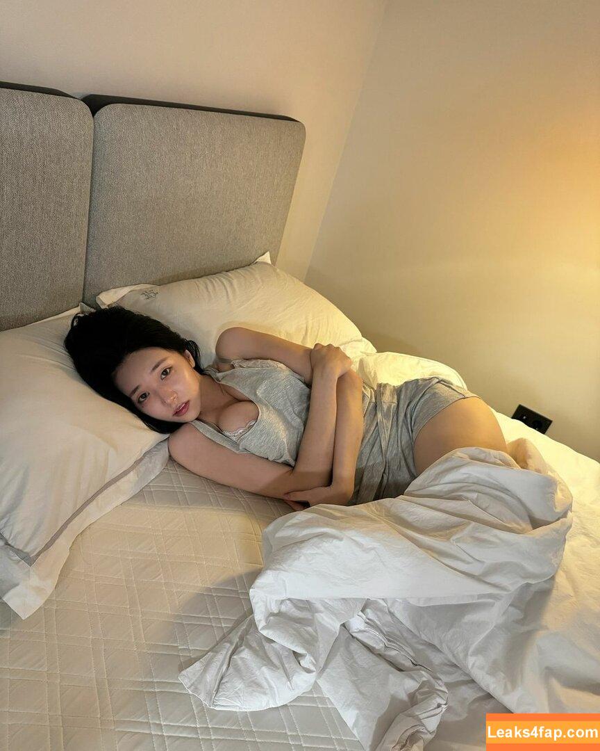 Lee Yeonwoo / yeonwooahh / 이연우 leaked photo photo #0040