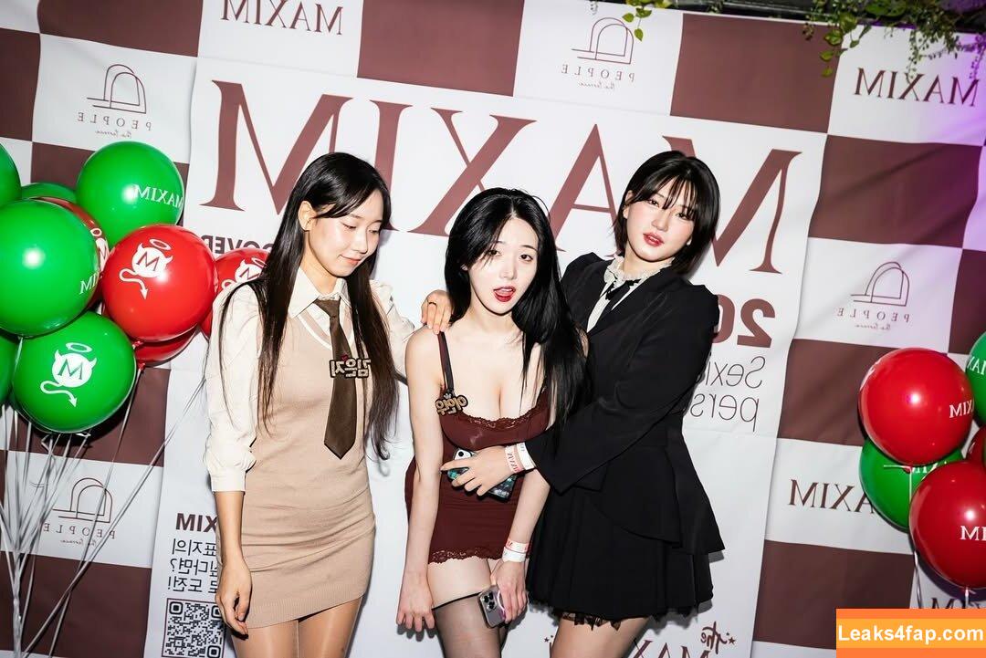 Lee Yeonwoo / yeonwooahh / 이연우 leaked photo photo #0133