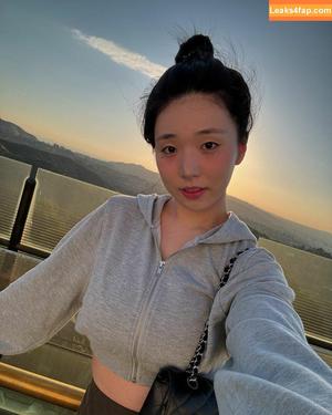 Lee Yeonwoo photo #0022