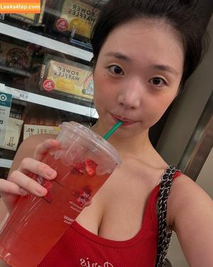 Lee Yeonwoo photo #0030