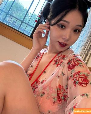 Lee Yeonwoo photo #0078