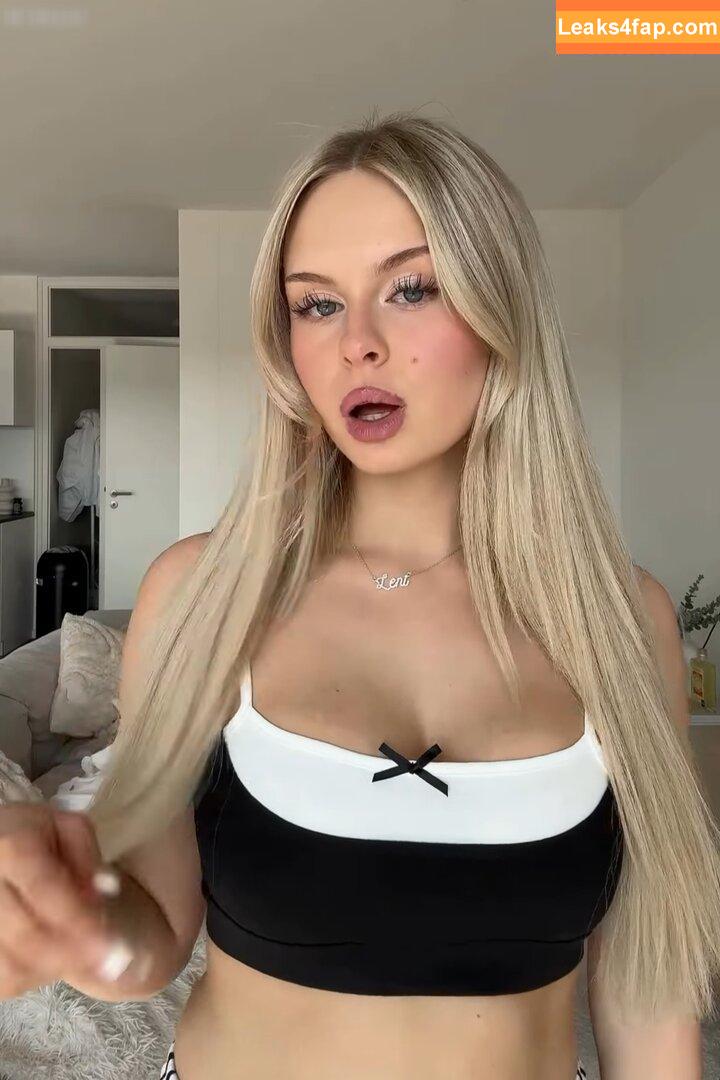 leni.marie /  leaked photo photo #0015