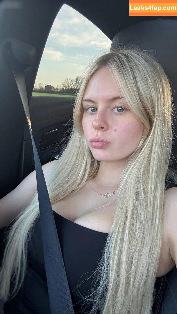 leni.marie /  leaked photo photo #0057