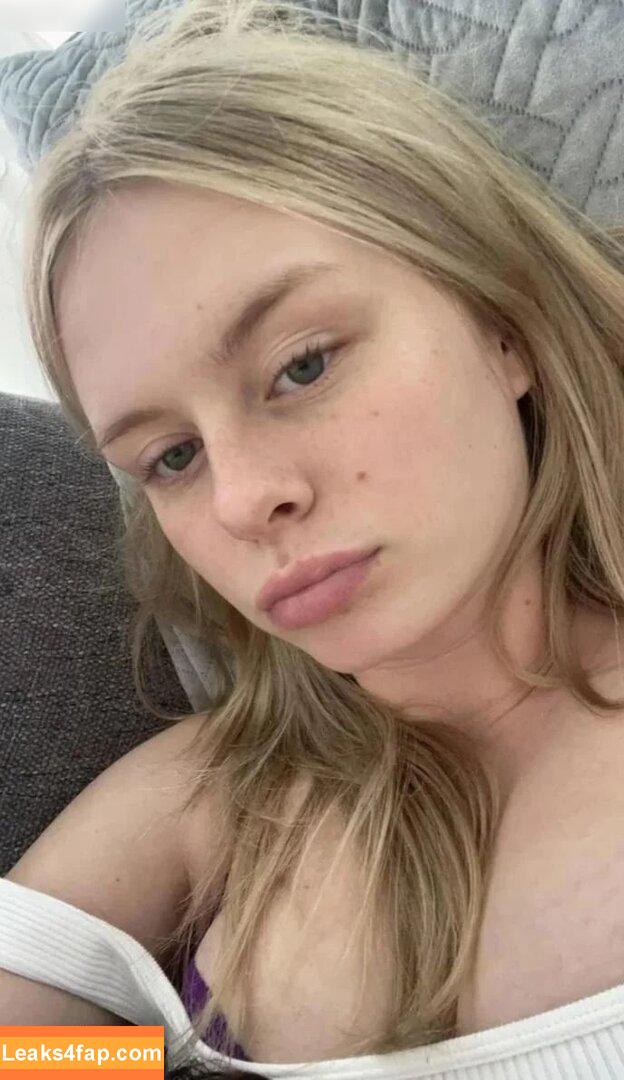 leni.marie /  leaked photo photo #0066
