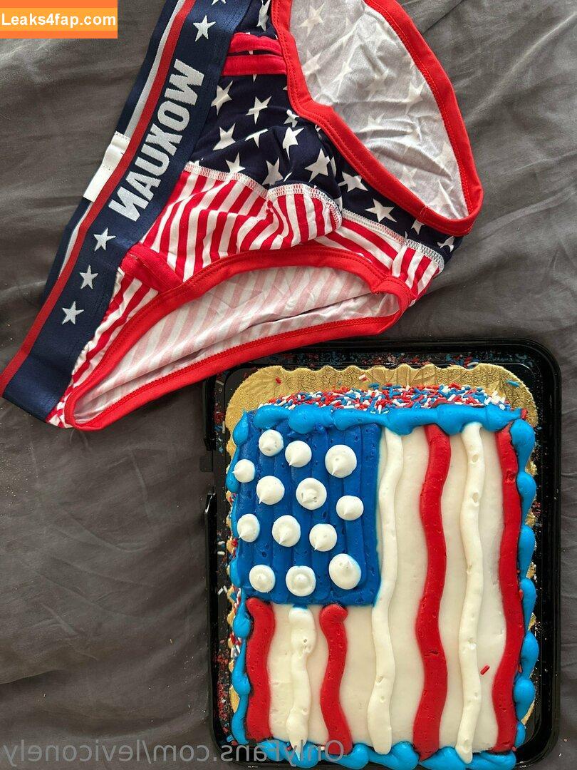 leviconely /  leaked photo photo #0001