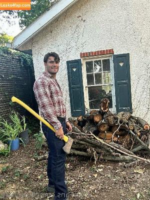 leviconely photo #0026