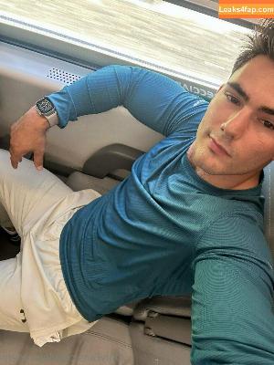 leviconely photo #0029