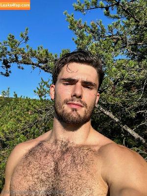 leviconely photo #0042