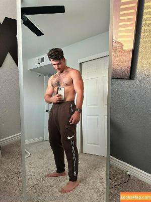 leviconely photo #0043