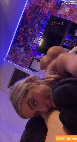 Lexi Graber photo #0023