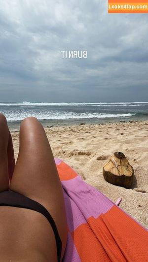 Lies Zhara photo #0201