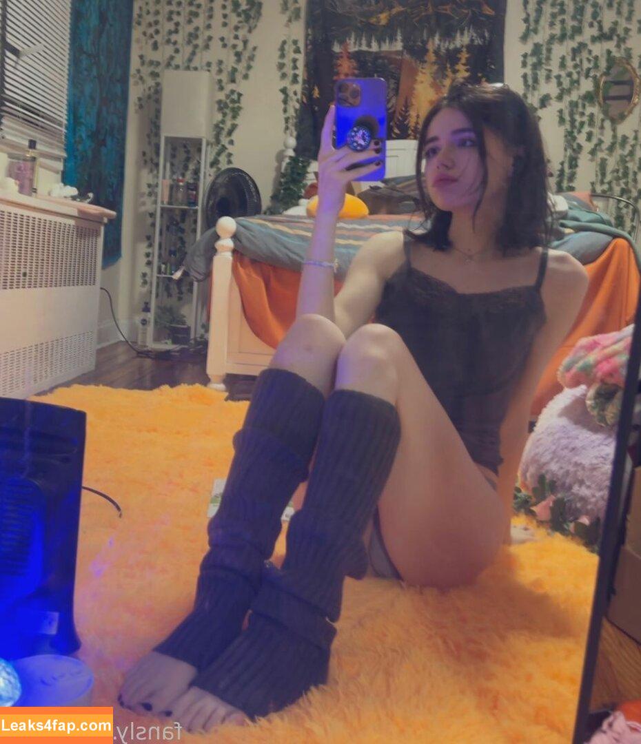 Liiias / Olivia Giordano / livof18 / olivialiiias leaked photo photo #0198