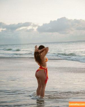 Lilith Cavaliere photo #0102