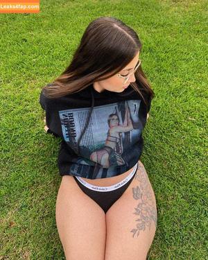 Lilith Cavaliere photo #0123