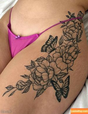 Lilith Cavaliere photo #0823