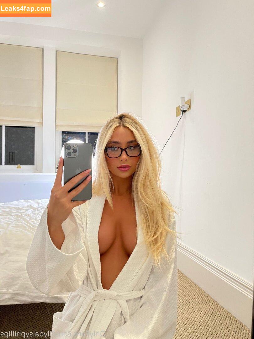Lillian Phillips / https: / lilydaisyphillips / lilyphillip_s leaked photo photo #0245