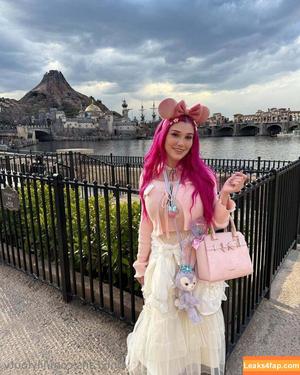 lilyloutv photo #0004