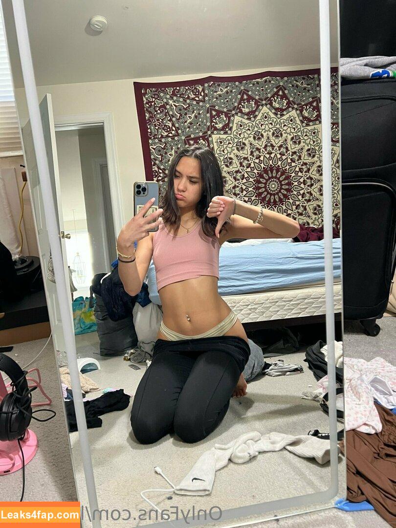 lilytan00 / lilytan_00 leaked photo photo #0009