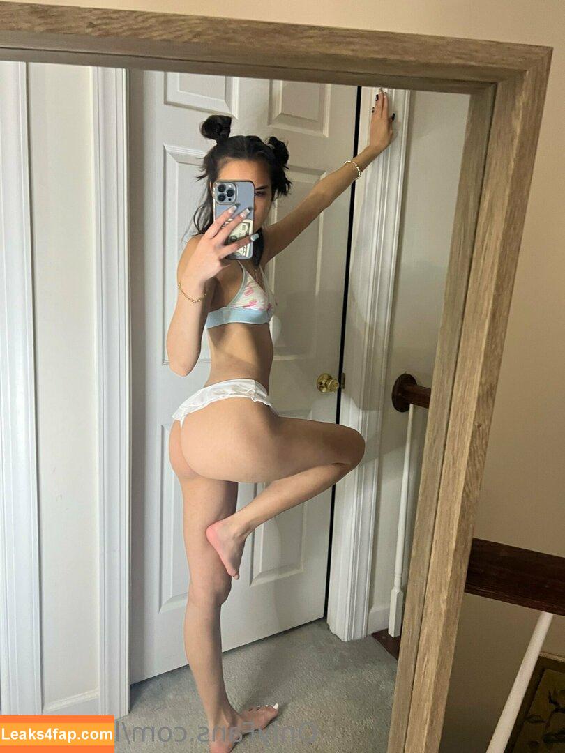 lilytan00 / lilytan_00 leaked photo photo #0011