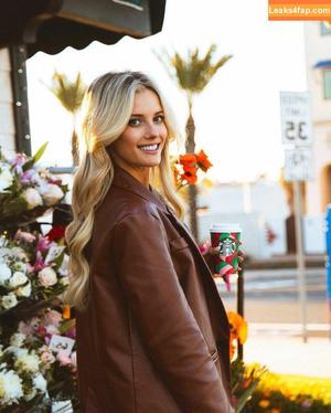 Lindsay Brewer photo #0274