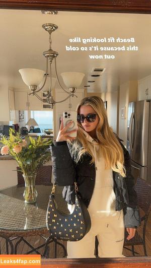 Lindsay Brewer photo #0278