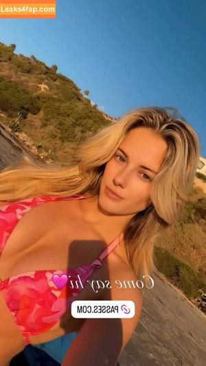 Lindsay Brewer photo #0291