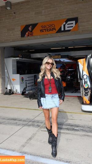 Lindsay Brewer photo #0292
