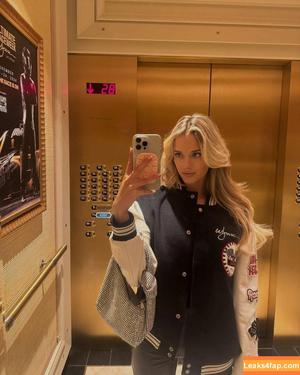 Lindsay Brewer photo #0298