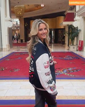 Lindsay Brewer photo #0302