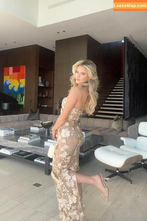 Lindsay Brewer photo #0320