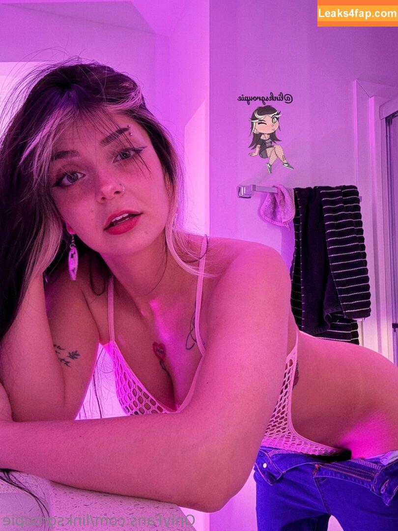 Linksgroupie / Mariah Crooke / https: leaked photo photo #0374