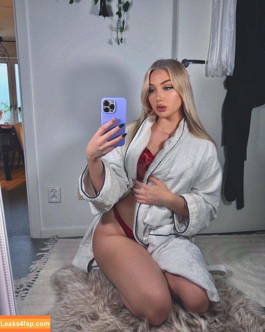 Linny Nova /  leaked photo photo #0005